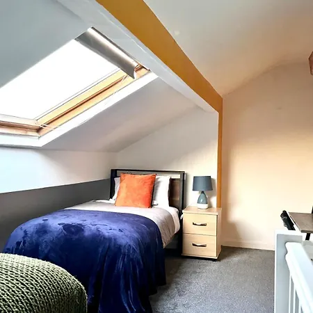 Short & Long Free Wifi Apartment