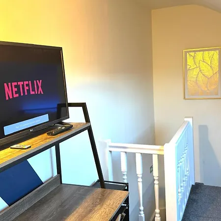 Short & Long Free Wifi Apartment